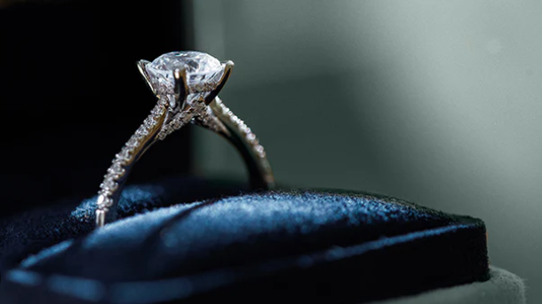 Taylor Swift's Engagement Ring Sets a New Standard in Luxury Romance